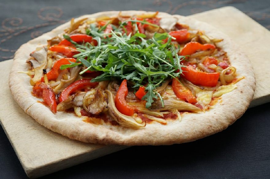 leckere Vegane Pizza wie beim Restaurant Pizzeria Radici mit schnellen Lieferservice in Erding.